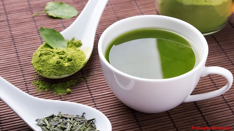 Tupi Tea is an earthy herbal powder that mixes best with warm tea or a frother, with gradual energy and circulation support over weeks.