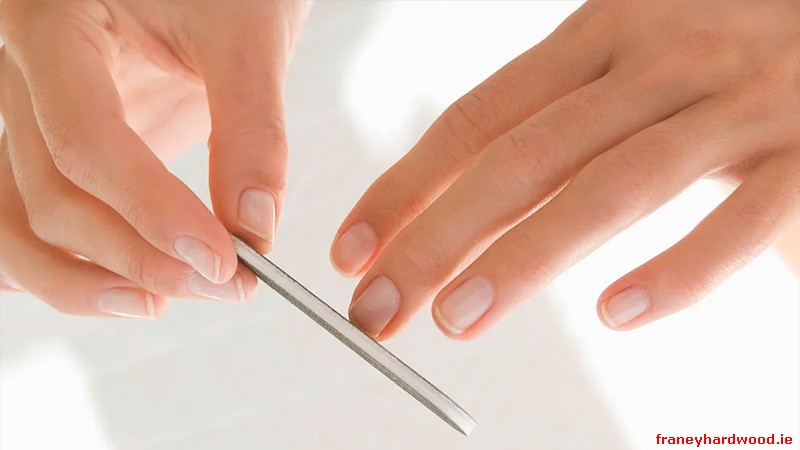 Pros and cons of Metanail Complex nail serum.